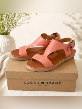 Lucky Brand Devyn Leather Sandals Peony Pink 7.5M NIB Comfort Flat Sandals